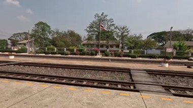 Zamanla platformları ve rayları boşalt