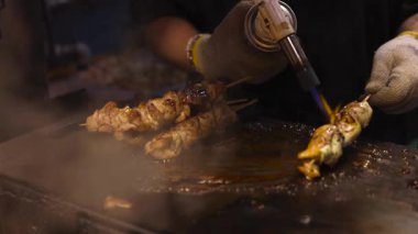 Kaynak makinesiyle şiş et pişirmek.