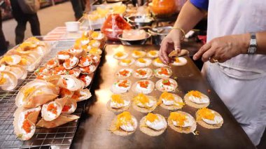 Yemek pişirme sokak yemekleri sürecinin kapanışı