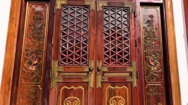 Tapınak mimarisi ve tasarımı hakkında detaylı görüş