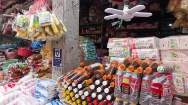 Tedarikçiler, müşteriler ve hareketli bir pazarda