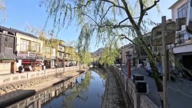 Kanal kenarındaki barışçıl ortamın zaman aşımı