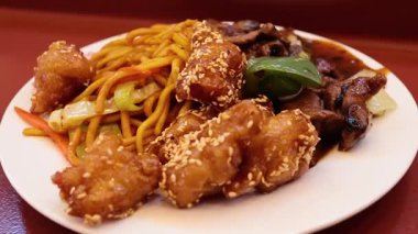 Melbourne 'da lezzetli şehriye yemeği servis ediliyor.