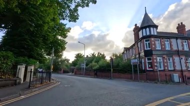 Wrexham, Galler 'de trafik ışıkları ve bina