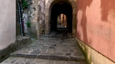 Tarihi Sorrento 'da kemer yolunda taş yol