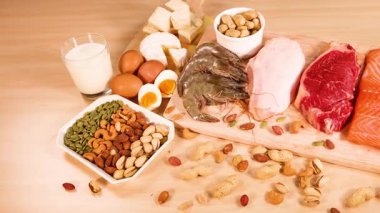 Etlerin, fındıkların ve süt ürünlerinin çeşitliliği