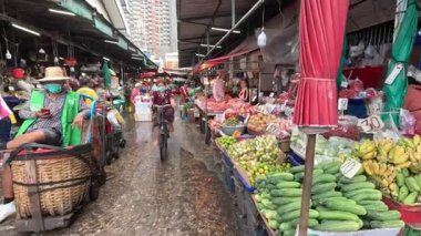 Tedarikçiler ve müşterilerle canlı pazar aktivitesi