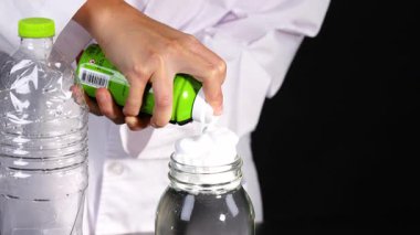 Tıraş köpüğü ve gıda boyası kullanarak bulut yaratmak