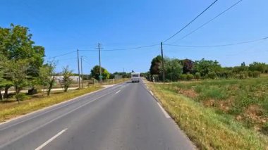 Bordeaux kırsal yolları boyunca Campervan yolculuğu