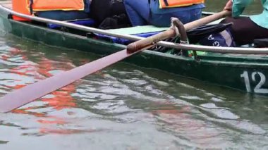 Ekip tekneyi senkronize ediyor.