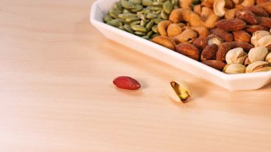 Fındık ve et de dahil olmak üzere çeşitli protein kaynakları