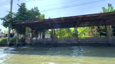 Khlong Lat Mayom Pazarının Manzaralı Görüşleri