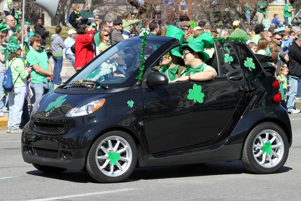 Indianapolis Usa March Unidentified People Celebrating Patrick Day Parade 2010年3月17日 — 图库照片