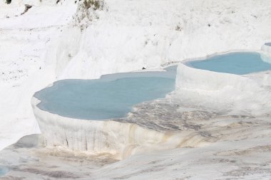 Dünyaca ünlü Pamukkale Doğal Beyaz Travertines, Denizli, Türkiye