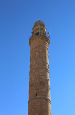 Türkiye 'nin Mardin kentindeki Ulu Camii Camii' nin eski Minaresi