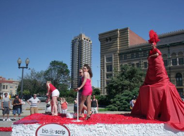 Indianapolis, IN, ABD-Haziran 14-2008: BiyoScrip Eczanesi Indy Pride Parade 'de sergileniyor