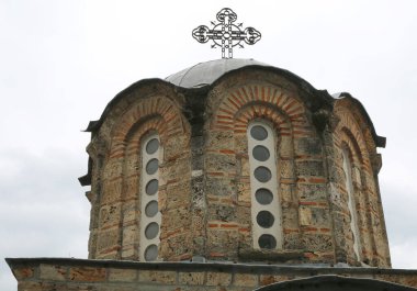 Kosova 'nın Prizren kentinde üzerinde Haç bulunan küçük Aziz Niklas Kilisesi