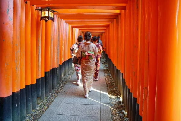 Kjóto Kolem Září 2022 Japonky Kimonu Procházky Svatyni Fushimi Inari — Stock fotografie