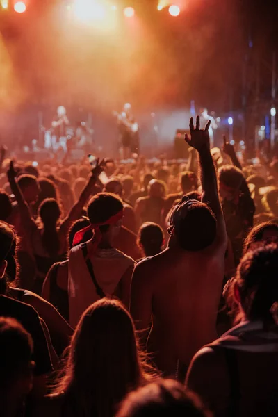 Boy Crowd People Dancing Music Show Barcelona Summer 2022 — Stock Photo, Image