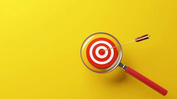 ビジネス戦略と成功を象徴する標的に矢を放つ黄色の背景 — ストック写真