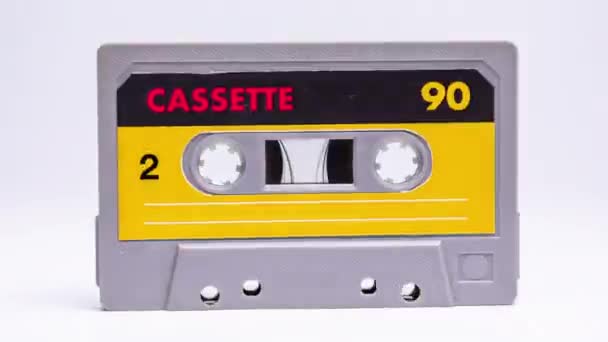 Una Cinta Cassette Retro Con Imágenes Parpadeantes Altavoz Estéreo Superpuestas — Vídeos de Stock