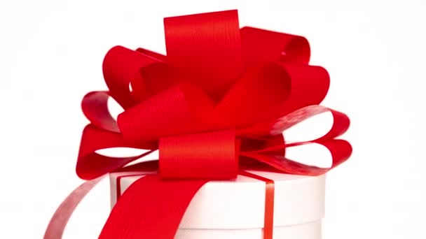 Gift Box Red Bow Spinning — Stok video