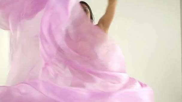 Beautiful Oriental Belly Dancer Studio Shoot — Wideo stockowe