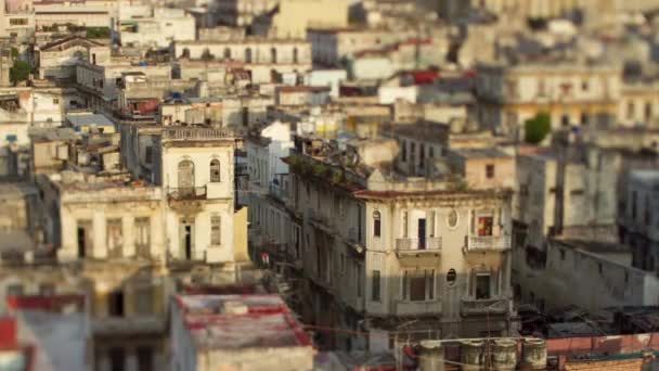 틸트와 시프트 Timelapse 아바나 쿠바에서에서 거리에 아래를 내려다 보면서 — 비디오
