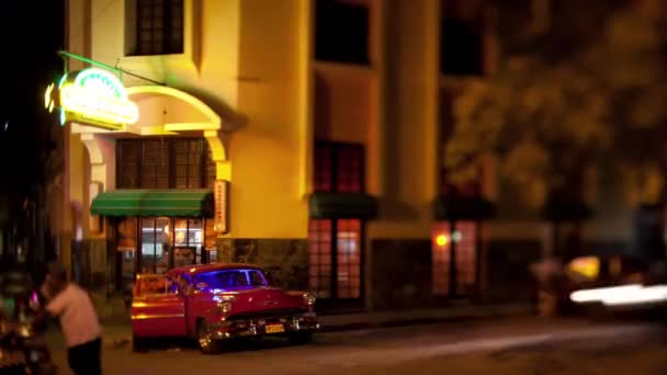 Tilt Shift Timelapse Night Corner Bar Streets Havana Cuba — Stockvideo