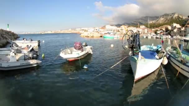 Timelapse Γιοτ Και Βάρκες Ένα Μικρό Όμορφο Λιμάνι Στο Marseille — Αρχείο Βίντεο