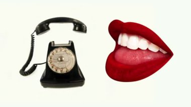 Klasik bir döner telefonun sabit hareketli görüntüsü. Cep telefonu hoplayıp zıplıyor ve kırmızı konuşan dudaklar.