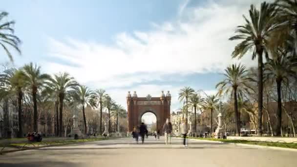 Timelapse Pressa Pessoas Monumento Arco Triomf Barcelona Espanha — Vídeo de Stock