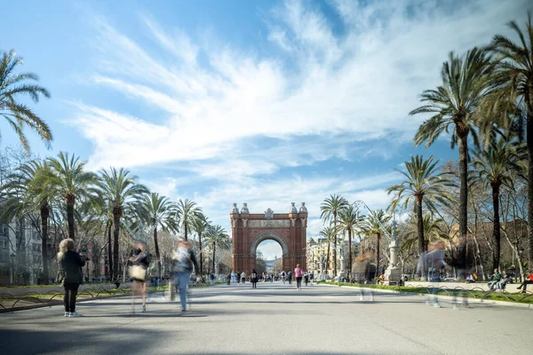 Rush Van Mensen Arc Triomf Monument Barcelona Spanje — Stockfoto