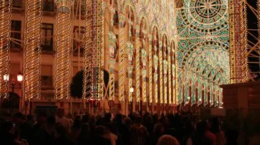 kağıt mache heykeller yandığı Valencia las fallas final gecesi. Bu büyük yangın festival 2 hafta sürer ve milyonlarca turist çeken