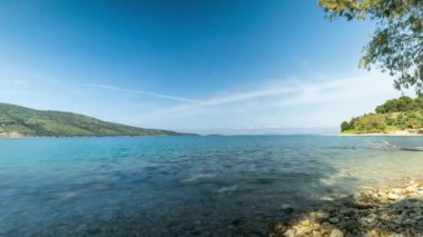 Yunanca igoumenitsa yakınlarında güzel bir sahil.