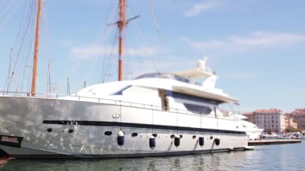 Розкішний Човен Розмитий Логотипів Або Імен — стокове відео