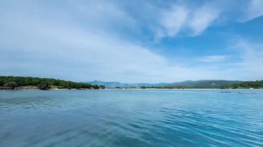 Batı, Yunanistan 'daki güzel Kerentza plajı.