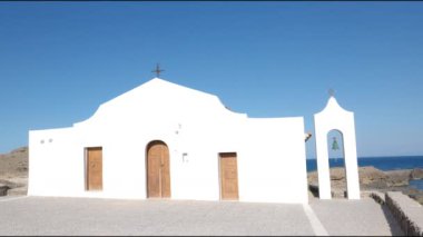 Zakyntos Yunanistan sahilindeki Agios Nikolaos Şapeli
