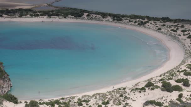 Yunan Navarino Kalesi Nin Peloponez Bölgesindeki Göz Kamaştırıcı Voidokilia Plajı — Stok video