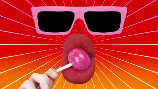Вирізати Жіночі Губи Смоктати Льодянику Ручними Сонцезахисними Окулярами Спіральним Фоном — стокове відео