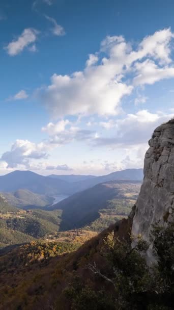 Όμορφο Ορεινό Τοπίο Tavertet Catalunya Ισπανία Κάθετη Μορφή — Αρχείο Βίντεο