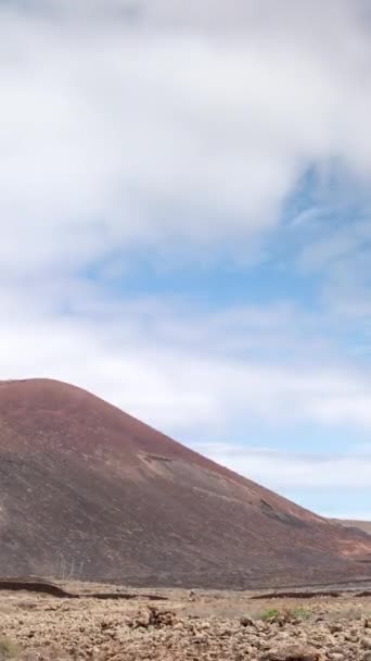 Včasná Oblačnost Nad Pouští Národní Park Timanfaya Lanzarote Svislé Rovině — Stock video