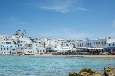 Paros Greece 'deki güzel Naousa kasabası