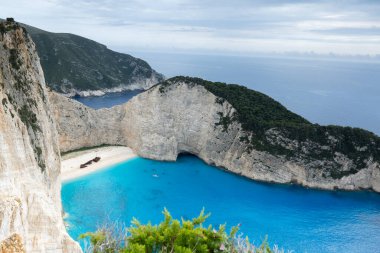 Zakynthos, Yunanistan 'daki Navagio gemi enkazı.