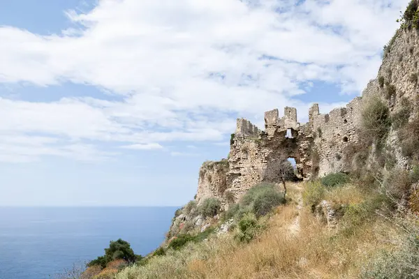 Der Atemberaubende Voidokilia Strand Peloponnes Von Der Burg Navarino Griechenland lizenzfreie Stockfotos