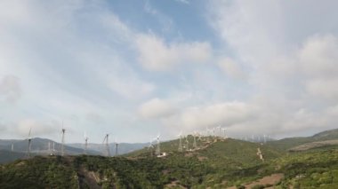  Tarife, Güney İspanya 'da rüzgar türbinleri