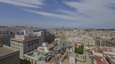 Barselona ufuk çizgisinin görüntüsü şehir merkezindeki yüksek görüş noktasından
