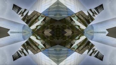 Barselona aynalı cam gökdelen soyut ayna desenli