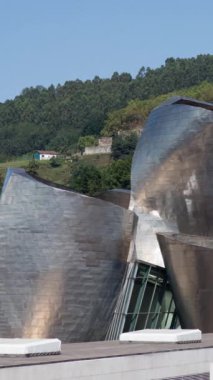 Barcelona - İspanya - 12 Haziran 2024: Bilbao 'daki Guggenheim Müzesi, İspanya