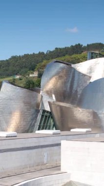 Barcelona - İspanya - 12 Haziran 2024: Bilbao 'daki Guggenheim Müzesi, İspanya